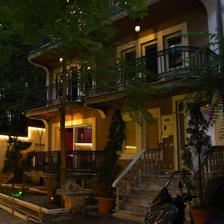 City Park Hostel Pristina Buitenkant foto