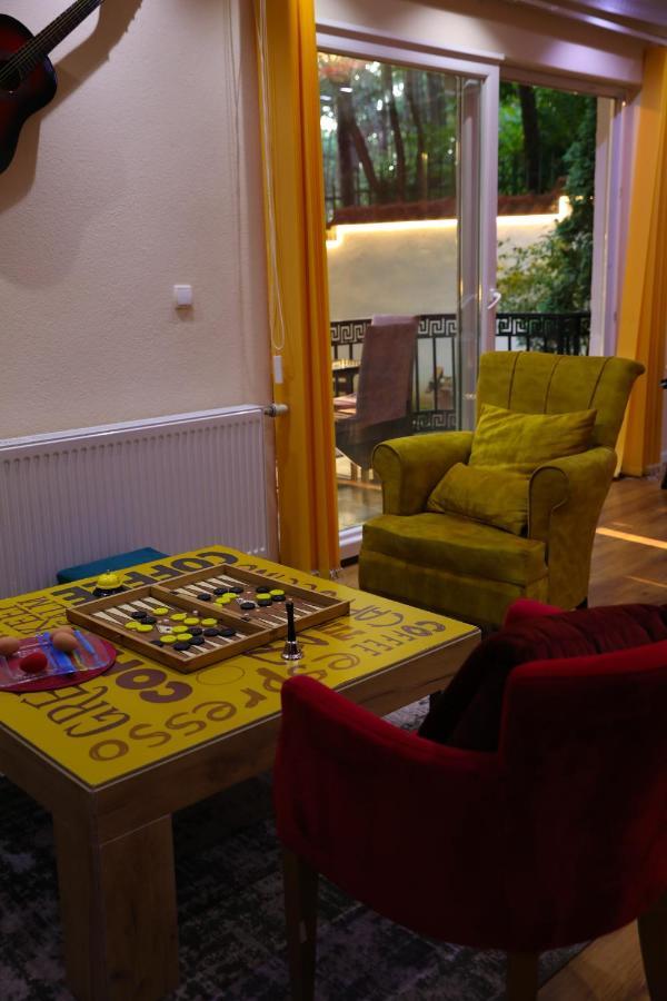 City Park Hostel Pristina Buitenkant foto