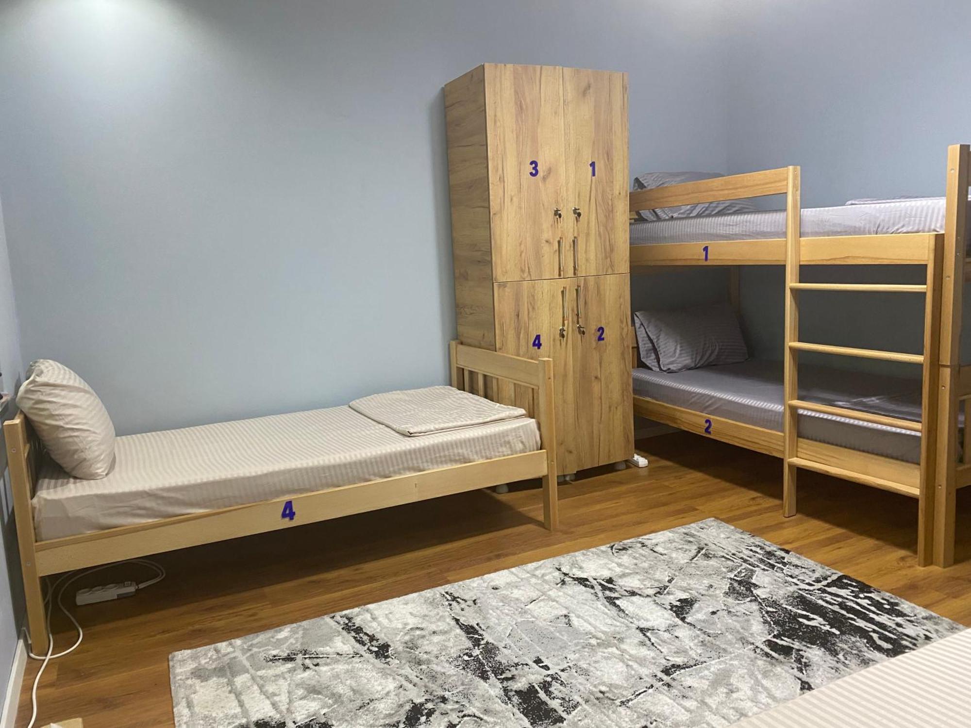 City Park Hostel Pristina Buitenkant foto